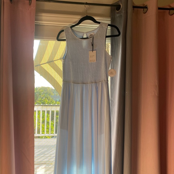 Light Blue Sleeveless Maxi Dress - Picture 2 of 4